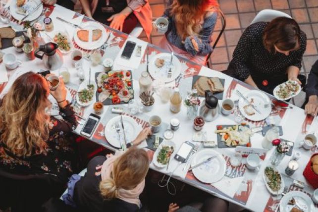 some women are having breakfast