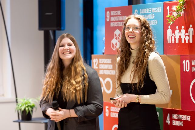 © Lidija Delovska: Aylin Kitte und Elena Dwenger, founders of Hands on!, won at Next.Generation Incubator 2023