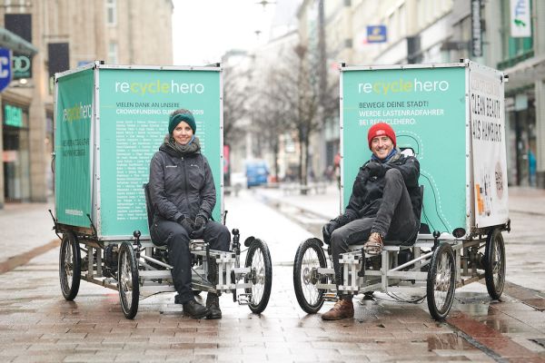 © Florian Bison: Nadine Herbrich and Alessandro Cocco, founders of recyclehero