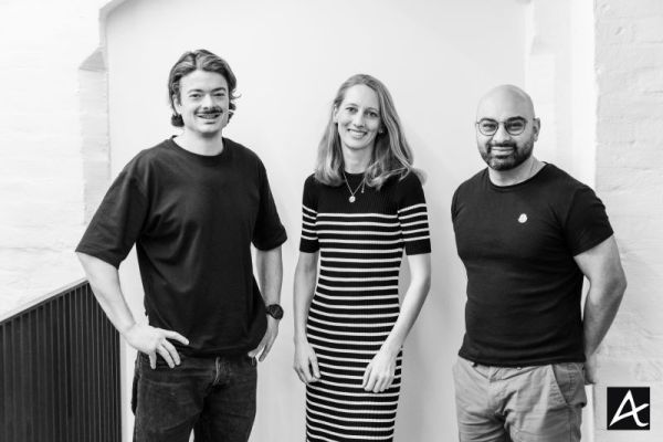 © Ailentis: Julius Schröder (CMO/COO), Dr. Laura Karim (CEO) and Sorosch Adamiat (CTO)