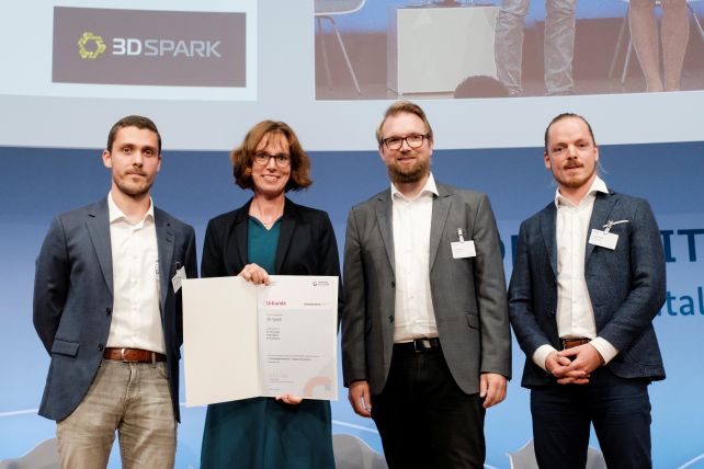 © Wolfgang Borrs: the team of 3D Spark at the award ceremony