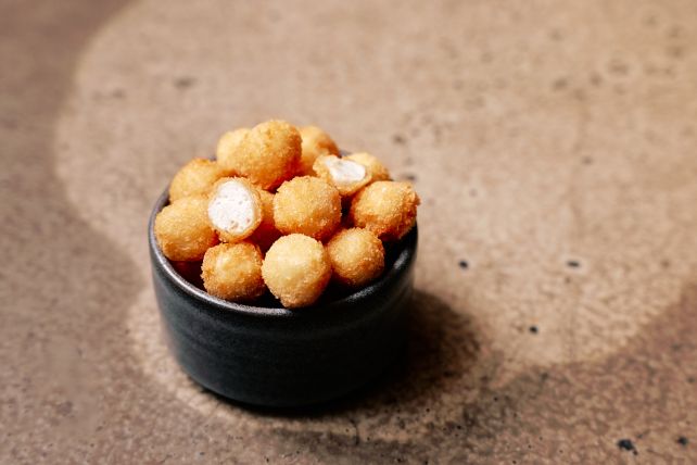 © Wim Jansen: cultivated fish balls by BLUU Seafood