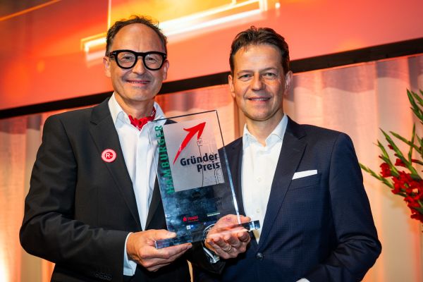 © Romanus Fuhrmann: Dr. Andreas Grambow (RITZ Group) and Olaf Österhelweg (Hamburger Sparkasse)