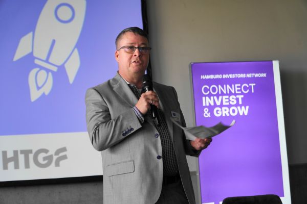 © Mathias Jäger/Hamburg Startups: Oliver Schacht, Managing Director of Life Science Nord, presented the Health & Life Science Venture Day 2025