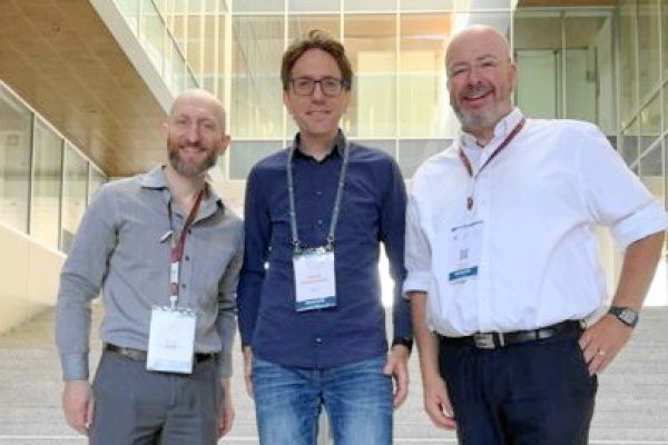 © Momentum Transfer: the founders Maxwell Terban, Bernd Hinrichsen and Sebastian Winkler