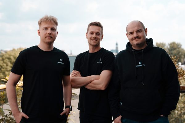 © plancraft: the founders Alexander Noll (CPO), Julian Wiedenhaus (CEO) and Richard Keil (CTO).