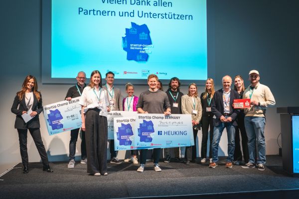 © Jens Ahner: the winners of Startup-Champs 2024; in the foreground Jes Hennig from Participayed