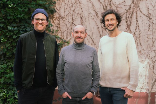 © Tomorrow: the founders Jakob Berndt, Michael Schweikart and Inas Nureldin