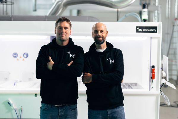 © elementarhy: Dr. Gustav Sievers (CEO) and Arne Birth (CFO/CMO)