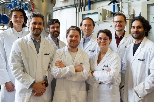 © Colipi: the team at the lab