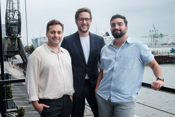 © Amrit Schliesing: the founders of Modoplus, Leif Buchmann, Julian Bauer and Tolga Babacan