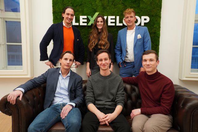 © Mathias Jäger/Hamburg Startups: the Hamburg team of Flexvelop in their new office