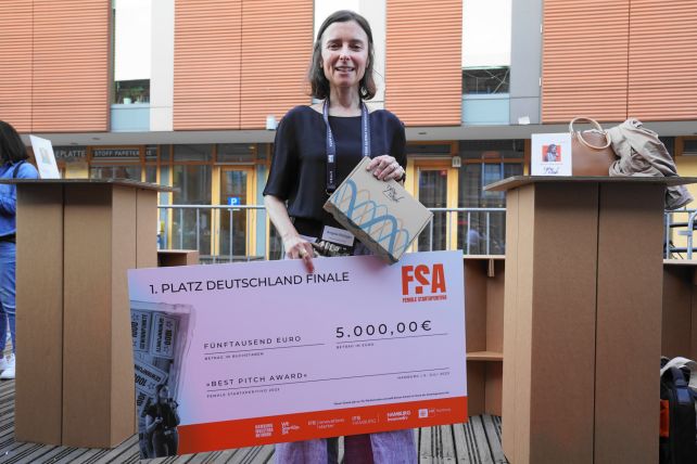 © Mathias Jäger/Hamburg Startups: Prof. Dr. Angela Relógio of TimeTeller, winner of Female StartAperitivo 2023