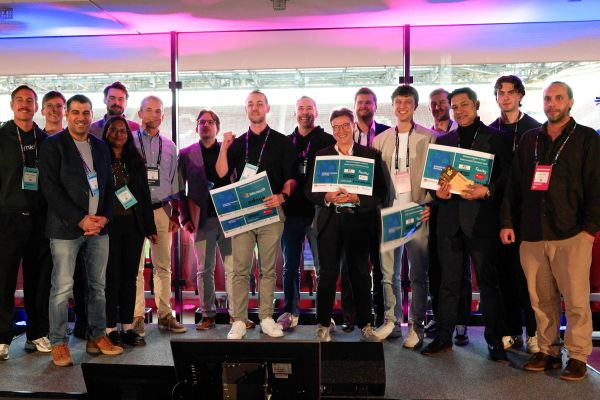 © Philipp Altenhofen: group picture of Startup-Champs Germany 2025