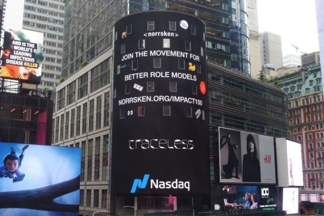 © traceless materials: screenshot from the billboard from Times Square